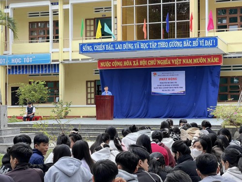 Đoàn trường THPT Đỗ Đăng Tuyển phát động phong trào "HỌC SINH 3 TỐT"  và ra mắt các CLB.