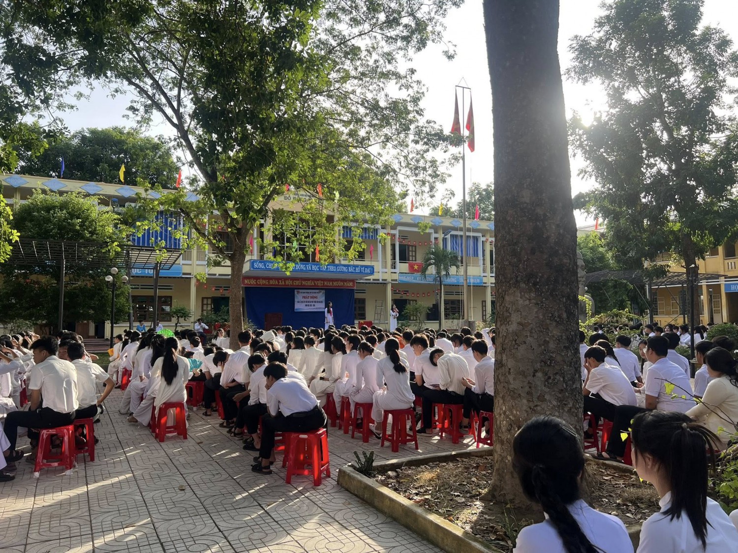 ​PHÁT ĐỘNG TUẦN LỄ HỌC TẬP SUỐT ĐỜI VÀ PHONG TRÀO XÂY DỰNG VĂN HÓA ĐỌC ​